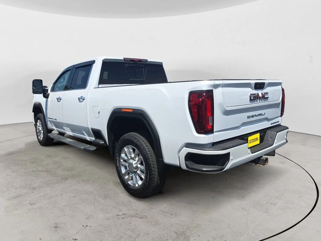 Certified Used 2022 White Frost Tricoat GMC Denali image 8