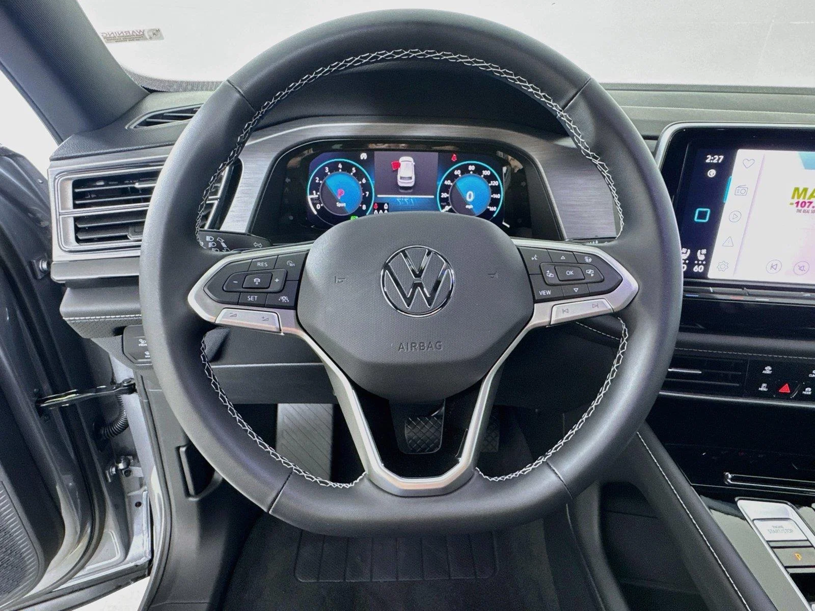 New 2026 Silver Mist Metallic Volkswagen 2.0T SE w/Technology image 11