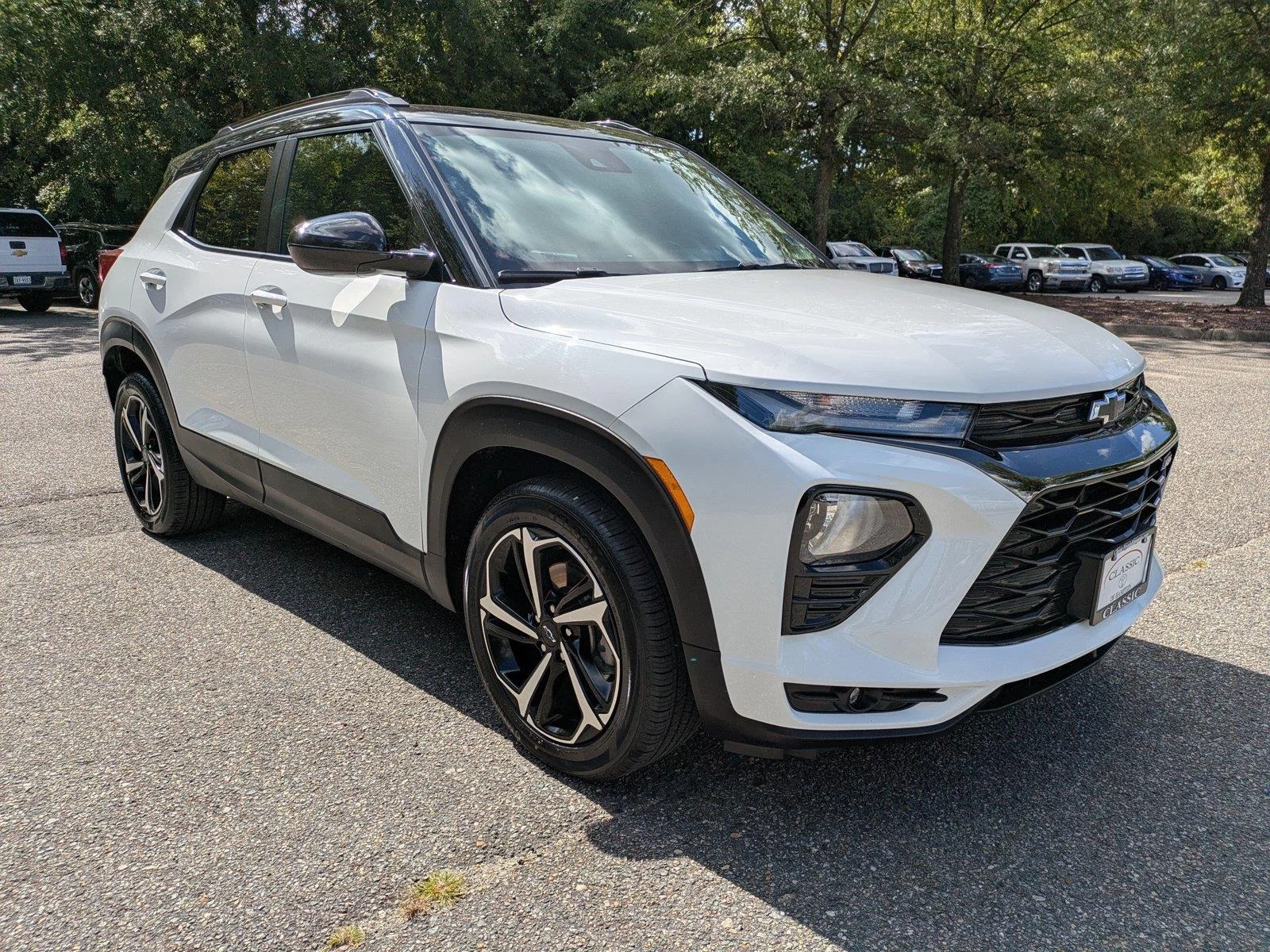Used 2023 Summit White Chevrolet RS image 2