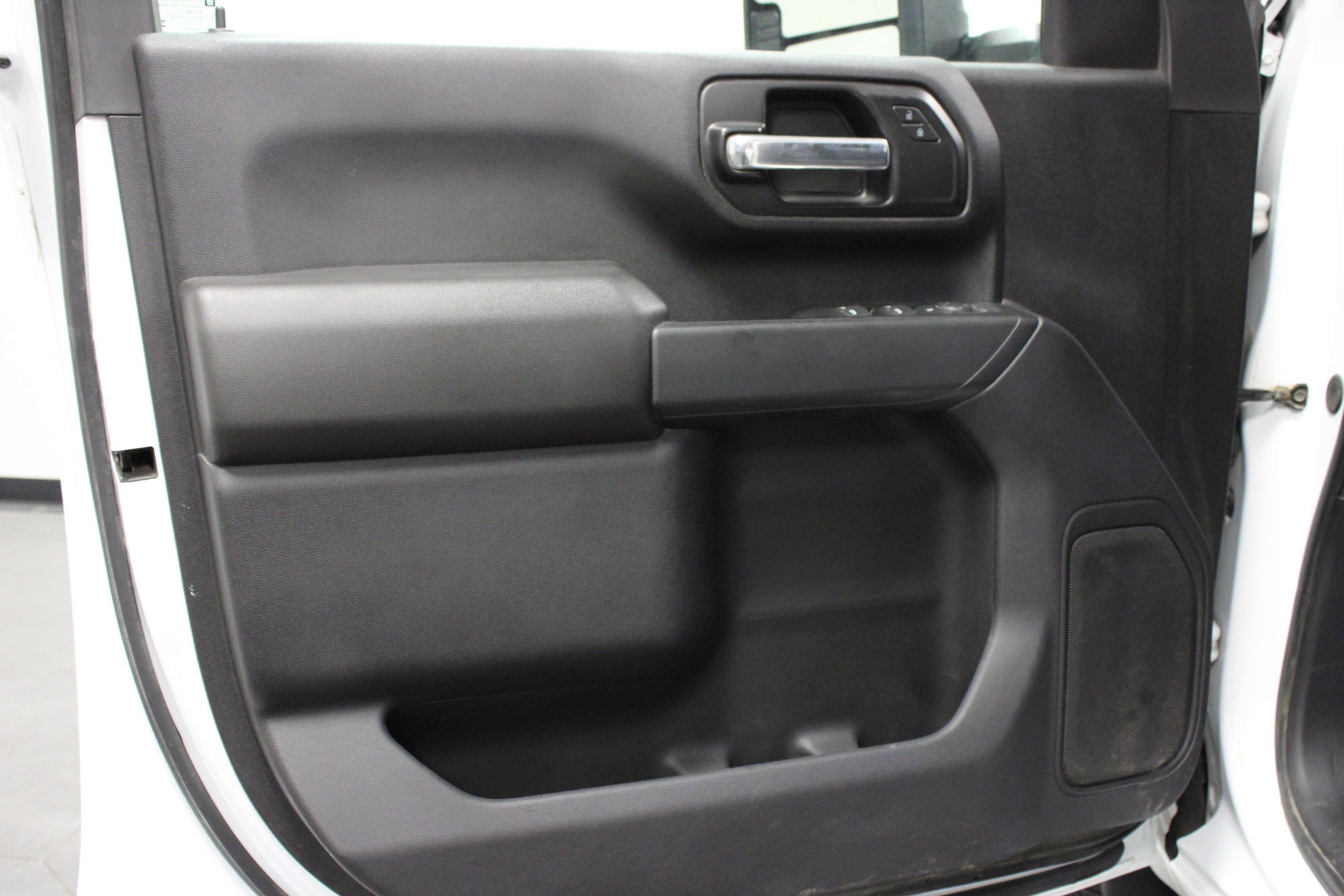 Used 2024 Summit White GMC Pro image 11