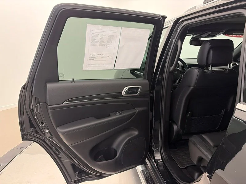 Used 2022 Black Jeep Limited image 13