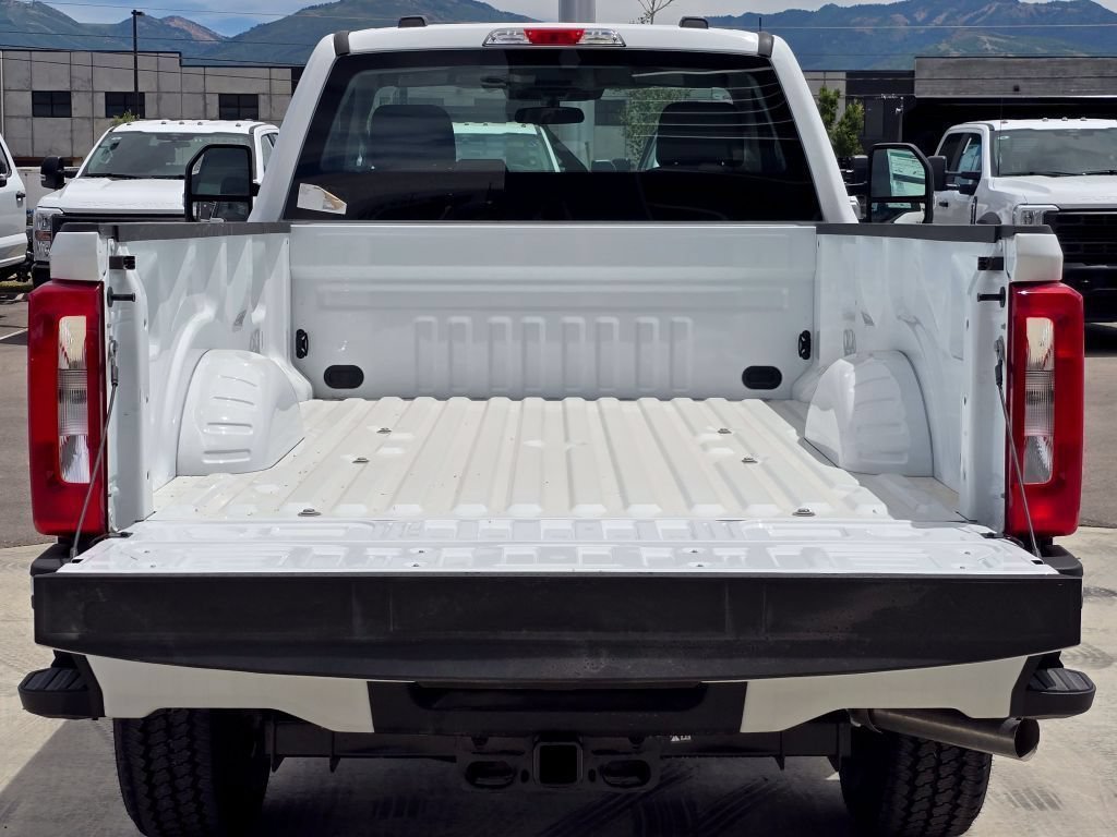 New 2026 Oxford White Ford XL/STX image 21
