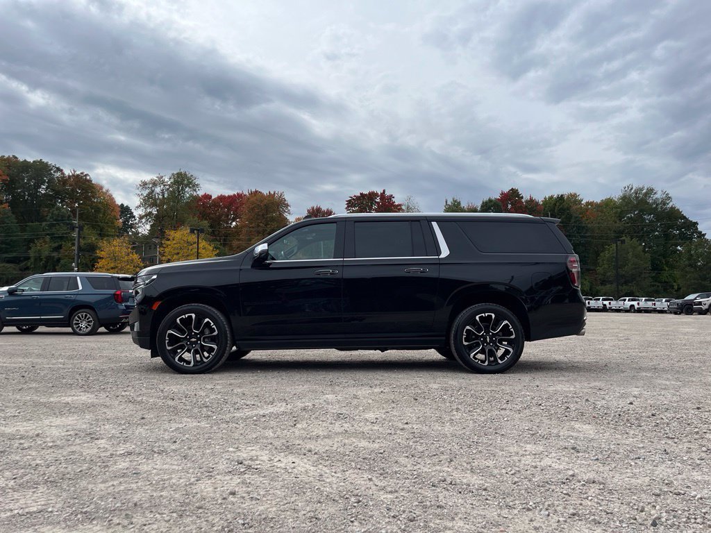 Used 2023 BLACK Chevrolet Premier image 18
