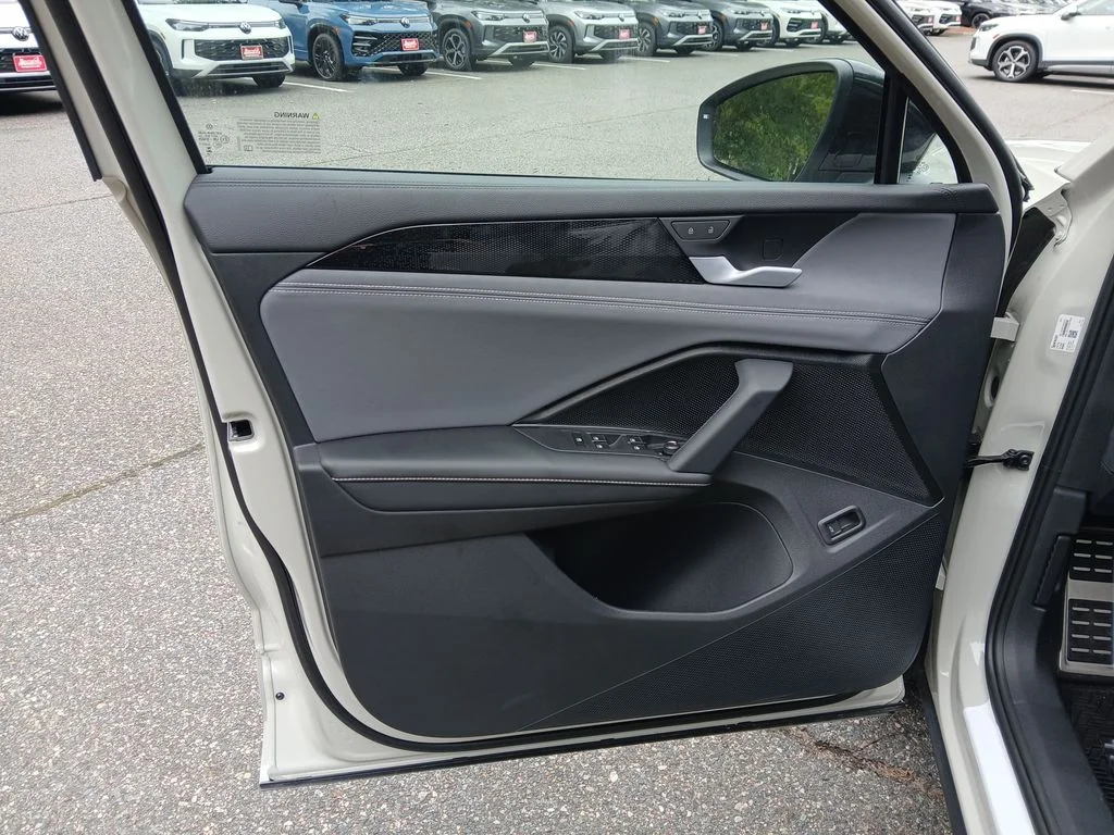 New 2026 Beige Volkswagen 2.0T SE R-Line Black image 10
