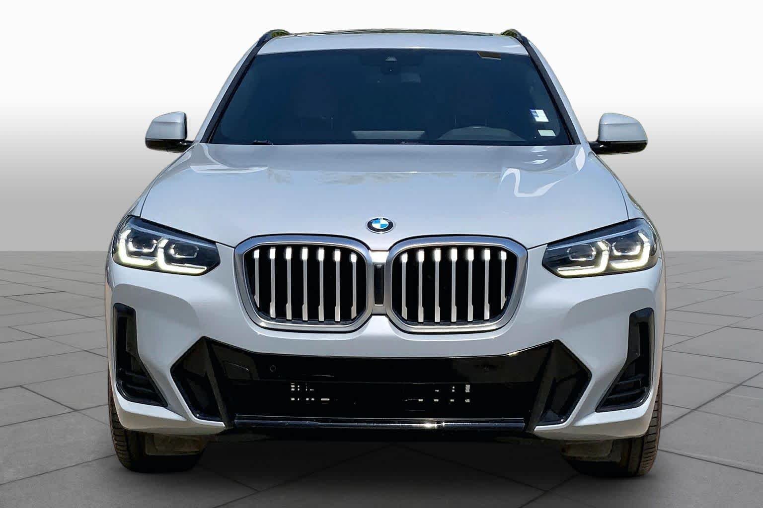 Used 2022 Brooklyn Grey Metallic BMW xDrive30i image 3