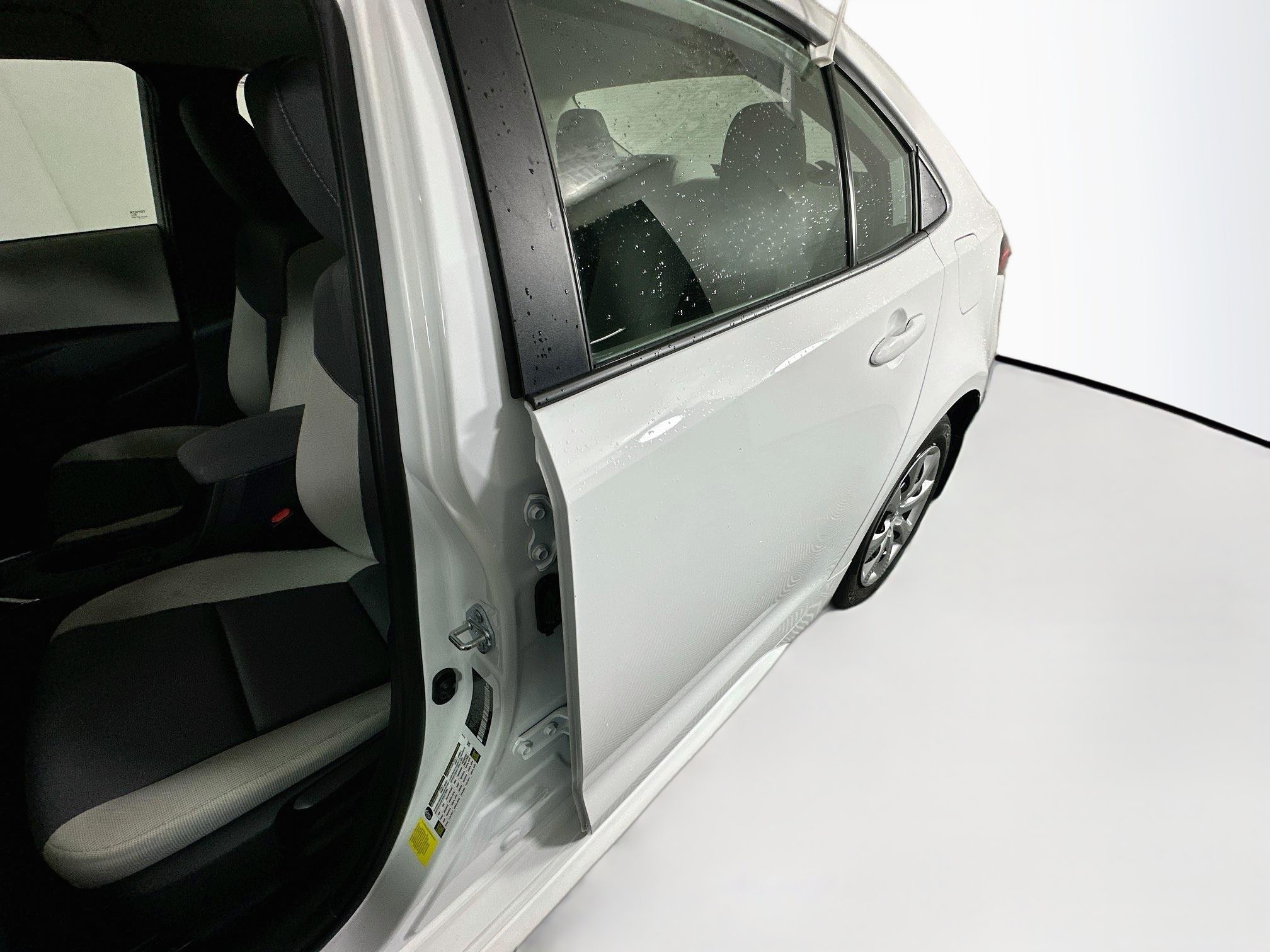 Certified Used 2025 Ice Toyota LE image 12