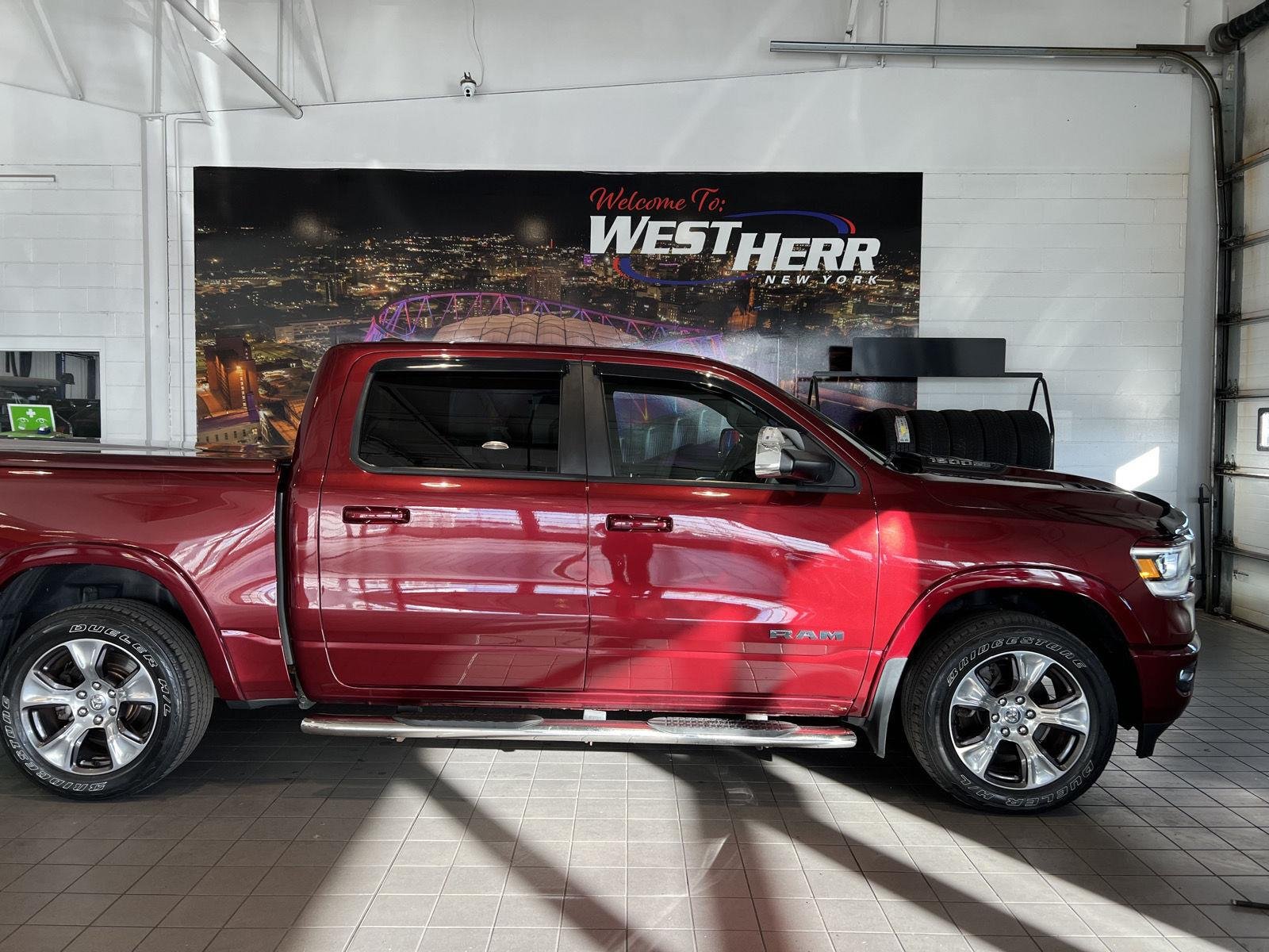 Used 2019 Delmonico Red Pearlcoat Ram Laramie image 8