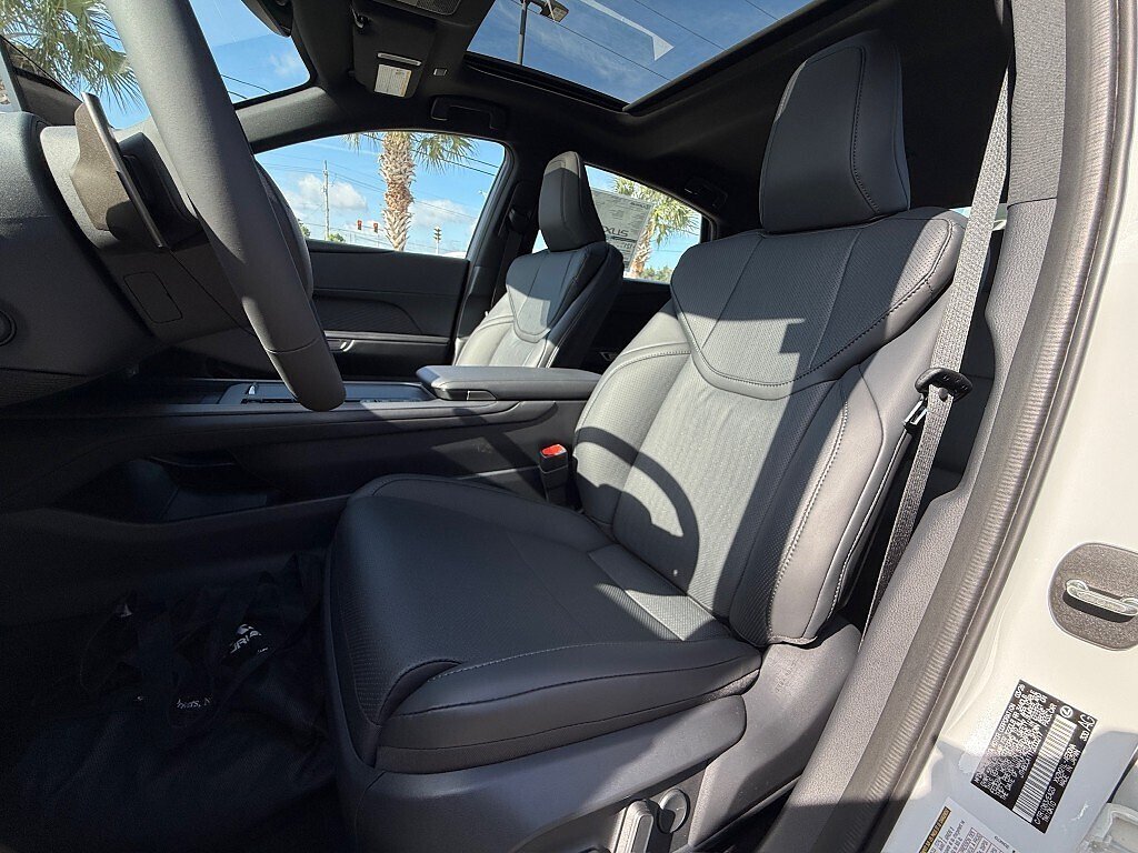 2026 Lexus ES BEV 350e Premium - Photo 11