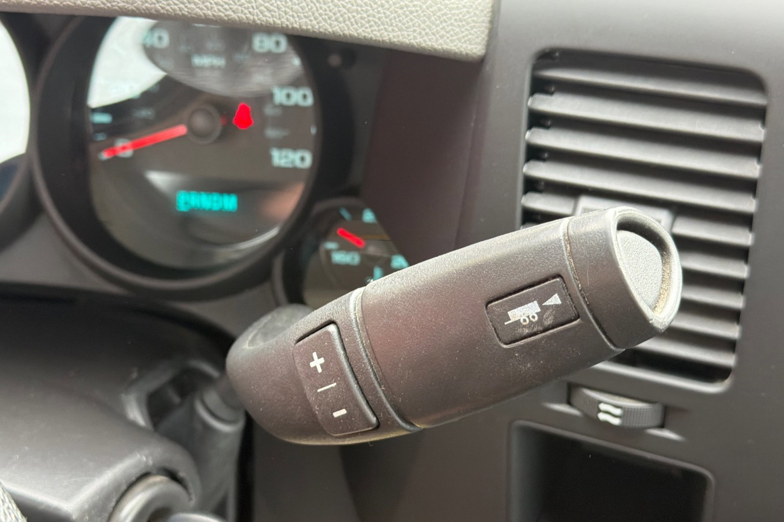 Used 2013 Summit White Chevrolet Work Truck image 16