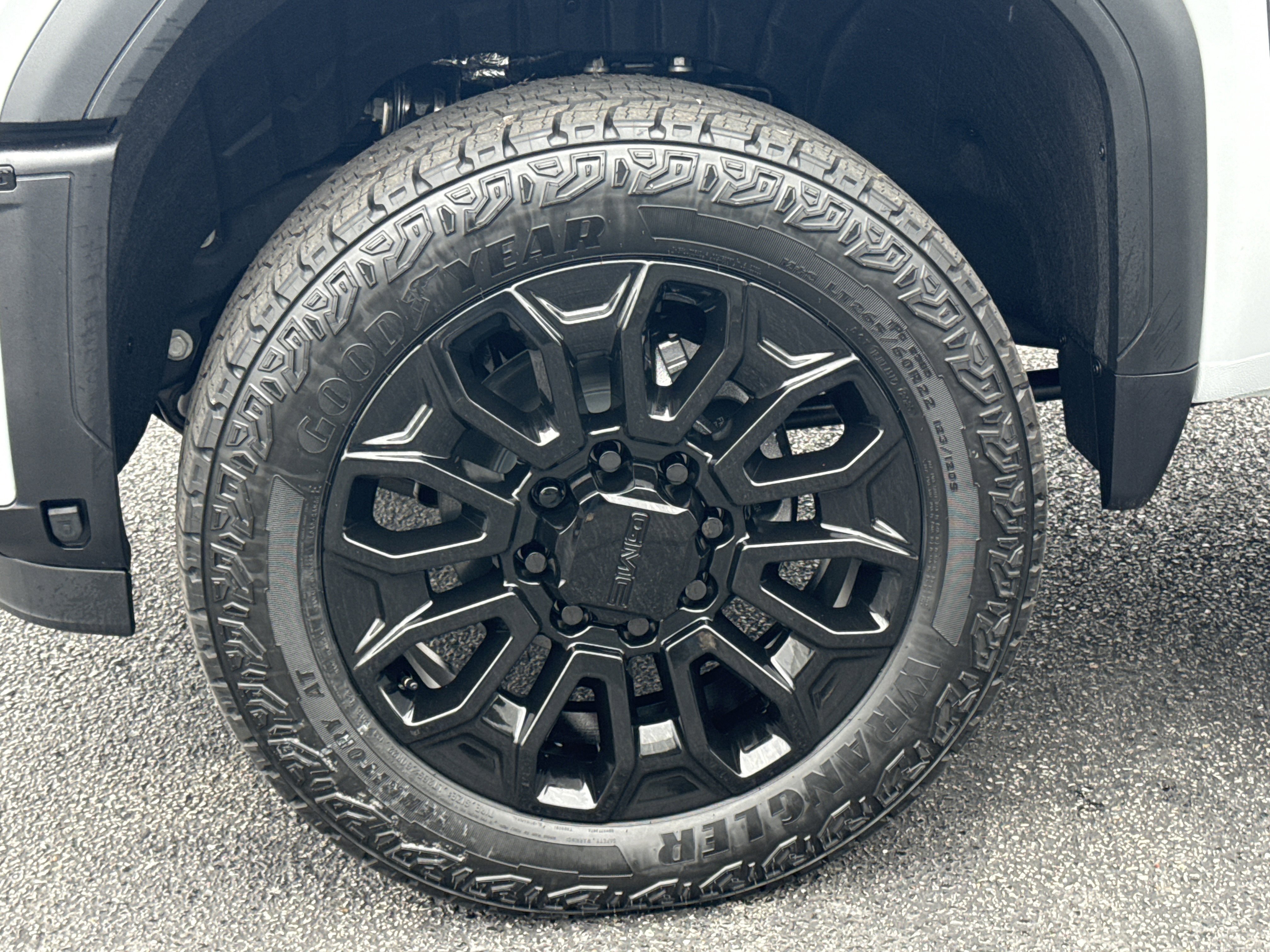 2026 GMC Sierra 2500HD Denali - Photo 17