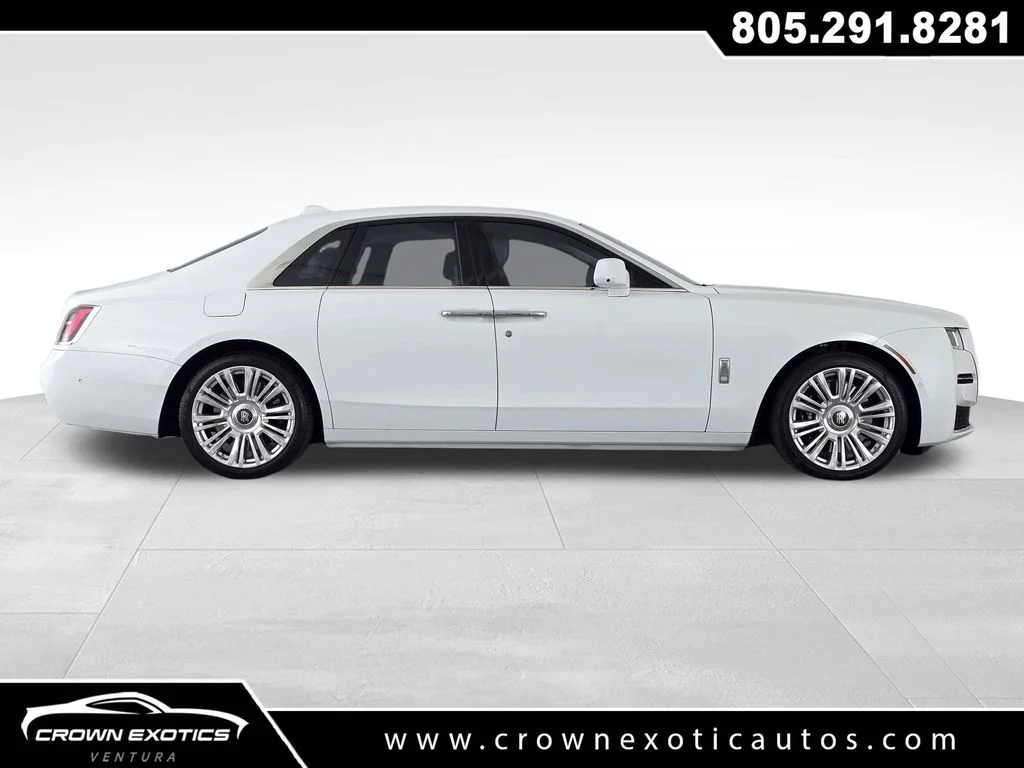 Used 2021  Rolls-Royce Base image 8