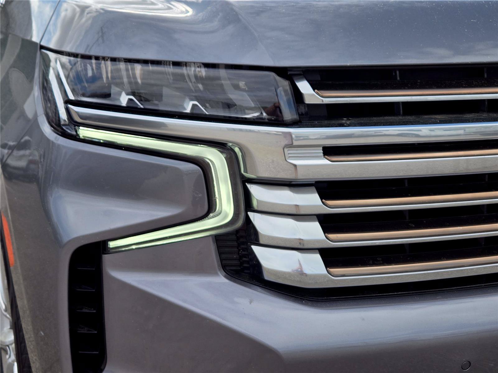 Used 2021 Satin Steel Metallic Chevrolet High Country image 3