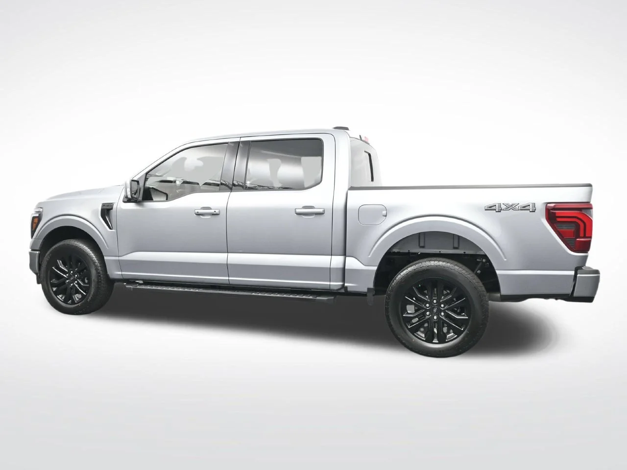 Used 2025 Silver Metallic Ford Lariat image 10