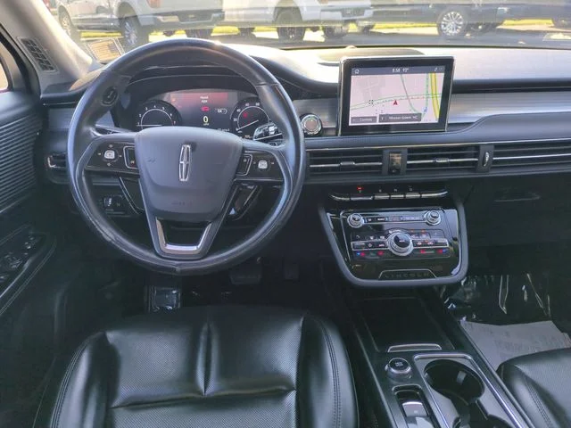 Used 2020 White Lincoln Standard image 29