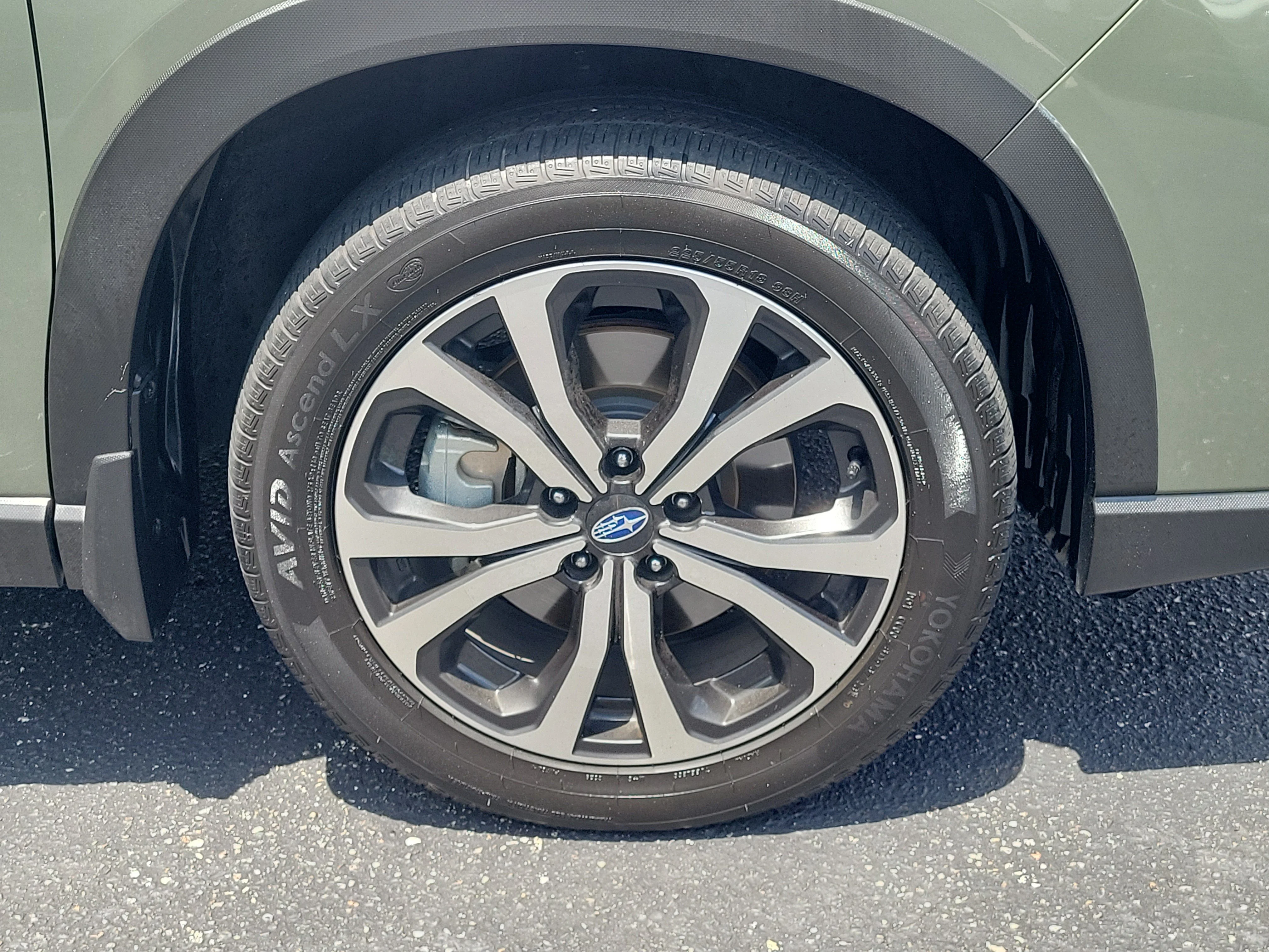 Used 2021 Jasper Green Metallic Subaru Limited image 9