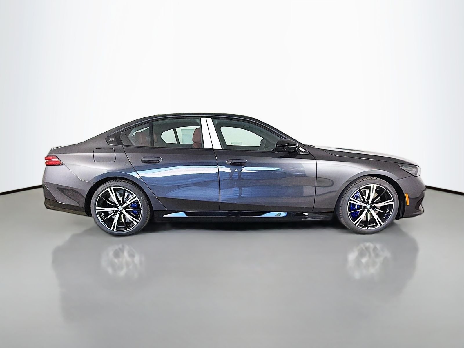 New 2026 Dark Graphite Metallic BMW M60 image 8