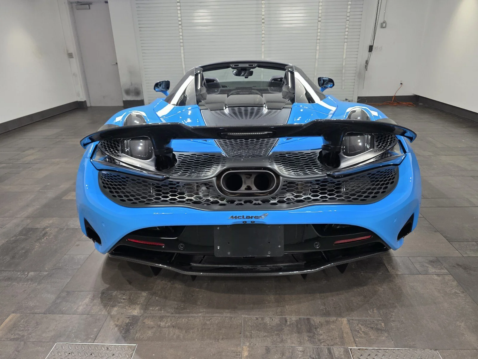 Used 2024 MSO Mexico Blue McLaren Spider image 5
