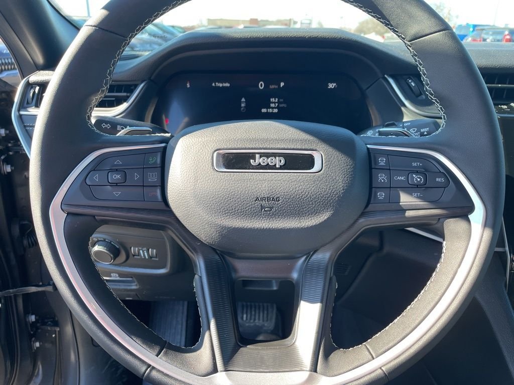 New 2026 Baltic Gray Metallic Clear-Coat Exterior Paint Jeep Laredo X image 20