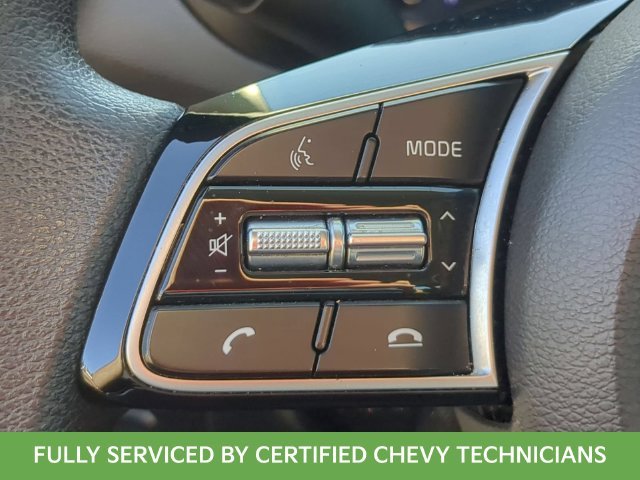 Used 2020 Silver Kia LXS image 23