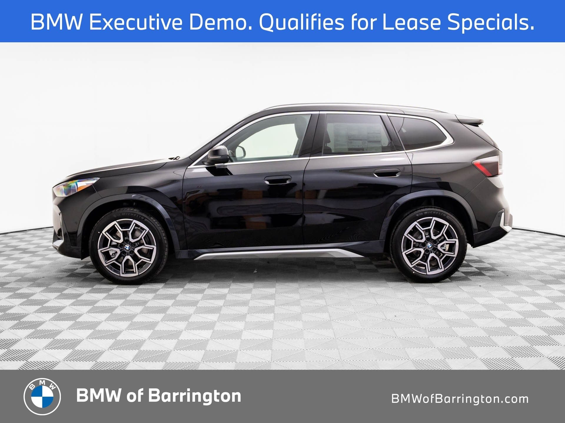 New 2026 Jet Black BMW xDrive28i image 2