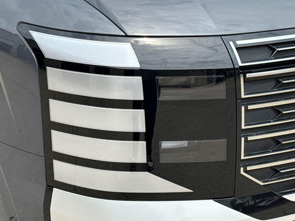 New 2026 Gray Hyundai Blue SEL 7P image 4