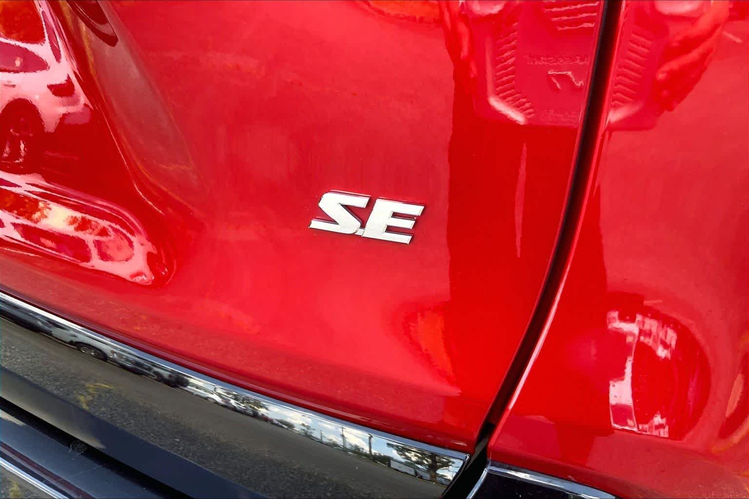 Used 2022 Supersonic Red Toyota SE image 10