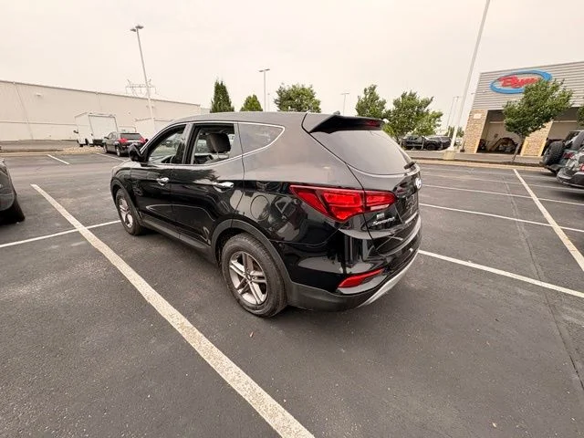 Used 2018 Black Hyundai 2.4 Base image 9