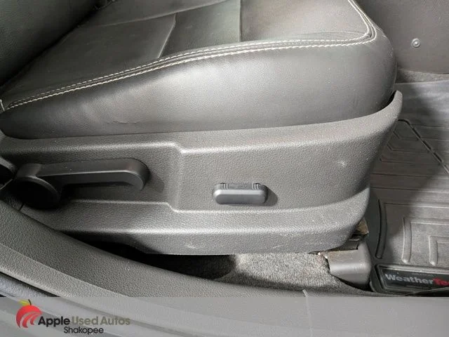 Used 2010 Black Ford SEL image 40