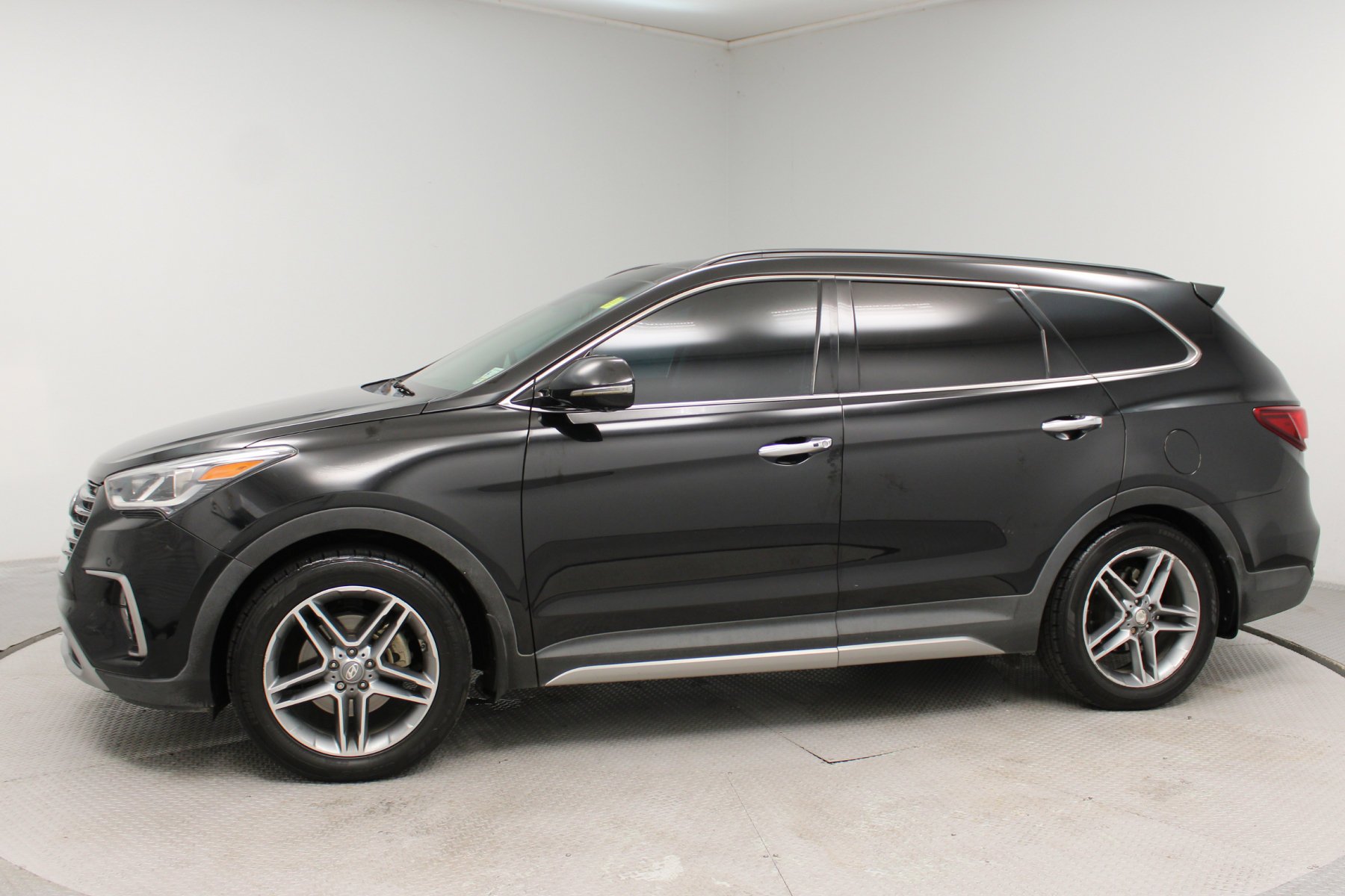 Used 2018 Becketts Black Hyundai Limited Ultimate 3.3L Auto image 35