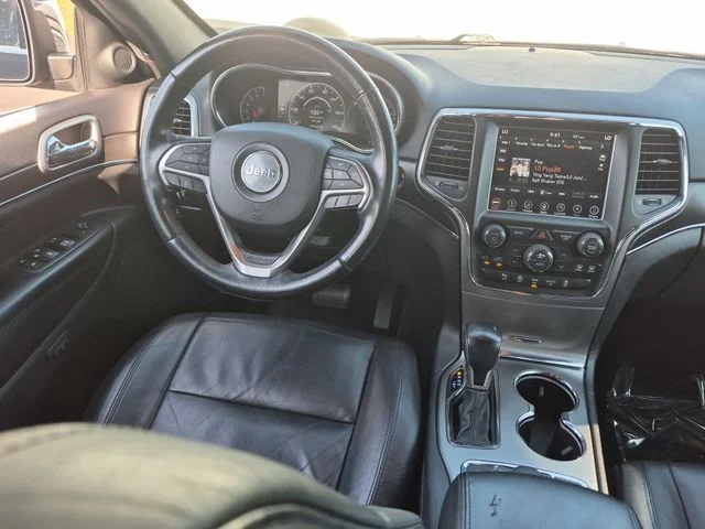 Used 2018 Black Jeep Limited image 30