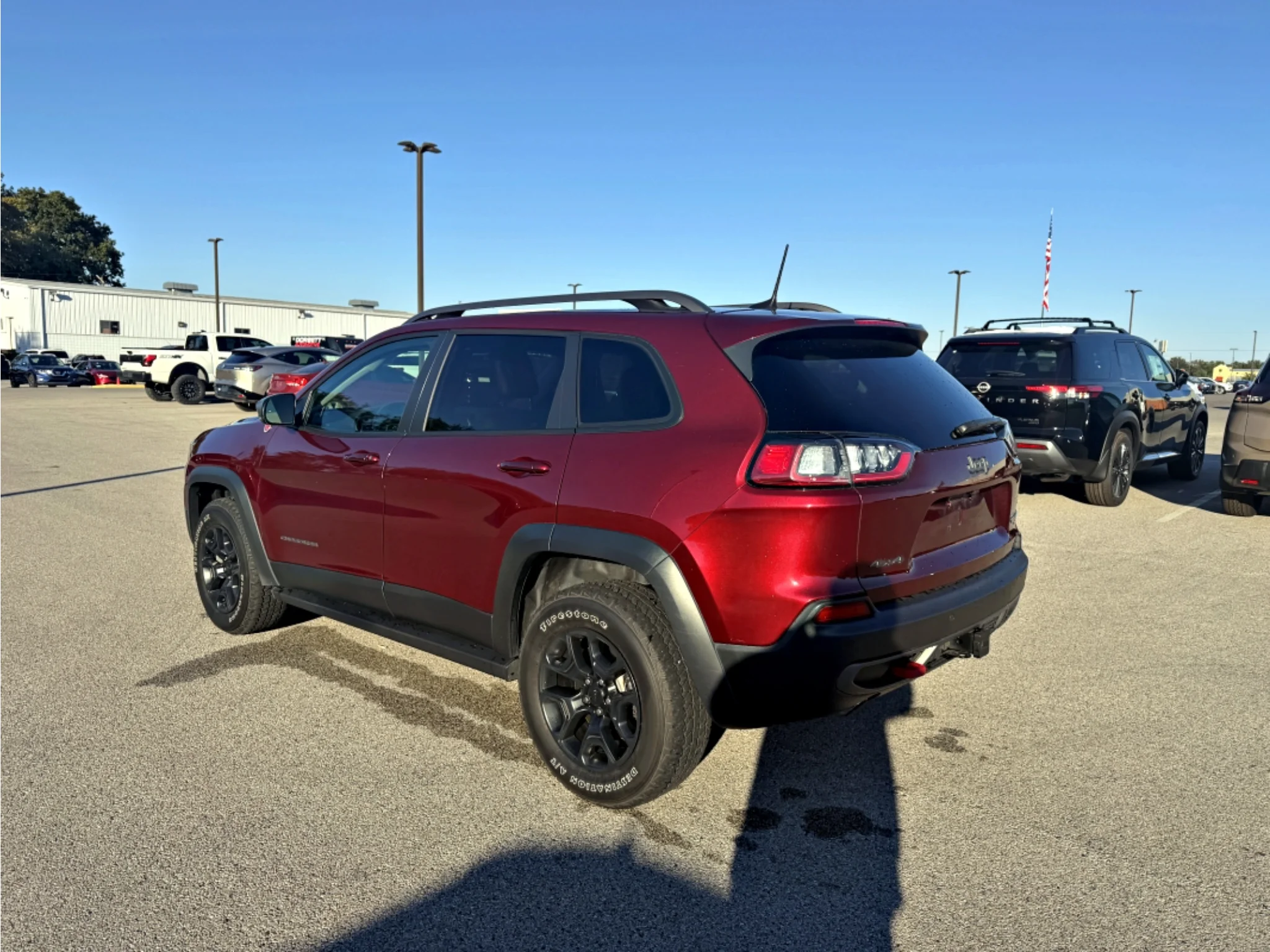 Used 2020 Velvet Red Pearlcoat Jeep Trailhawk image 10