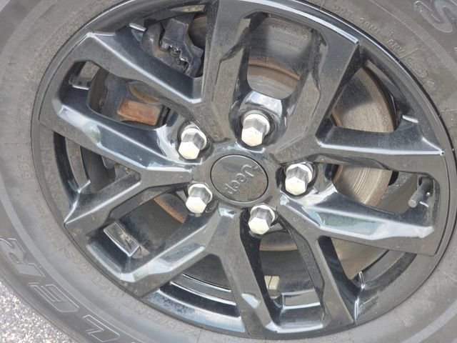 Used 2022 Firecracker Red Clearcoat Jeep Altitude image 16