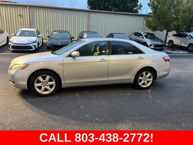 Used 2009 Silver Toyota  image 33