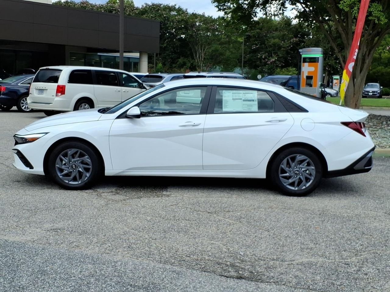 New 2026 Serenity White Hyundai Blue image 3