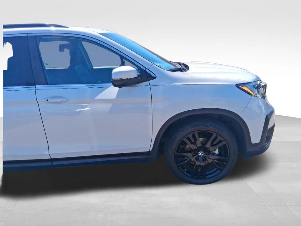 Used 2022  Honda Special Edition image 3