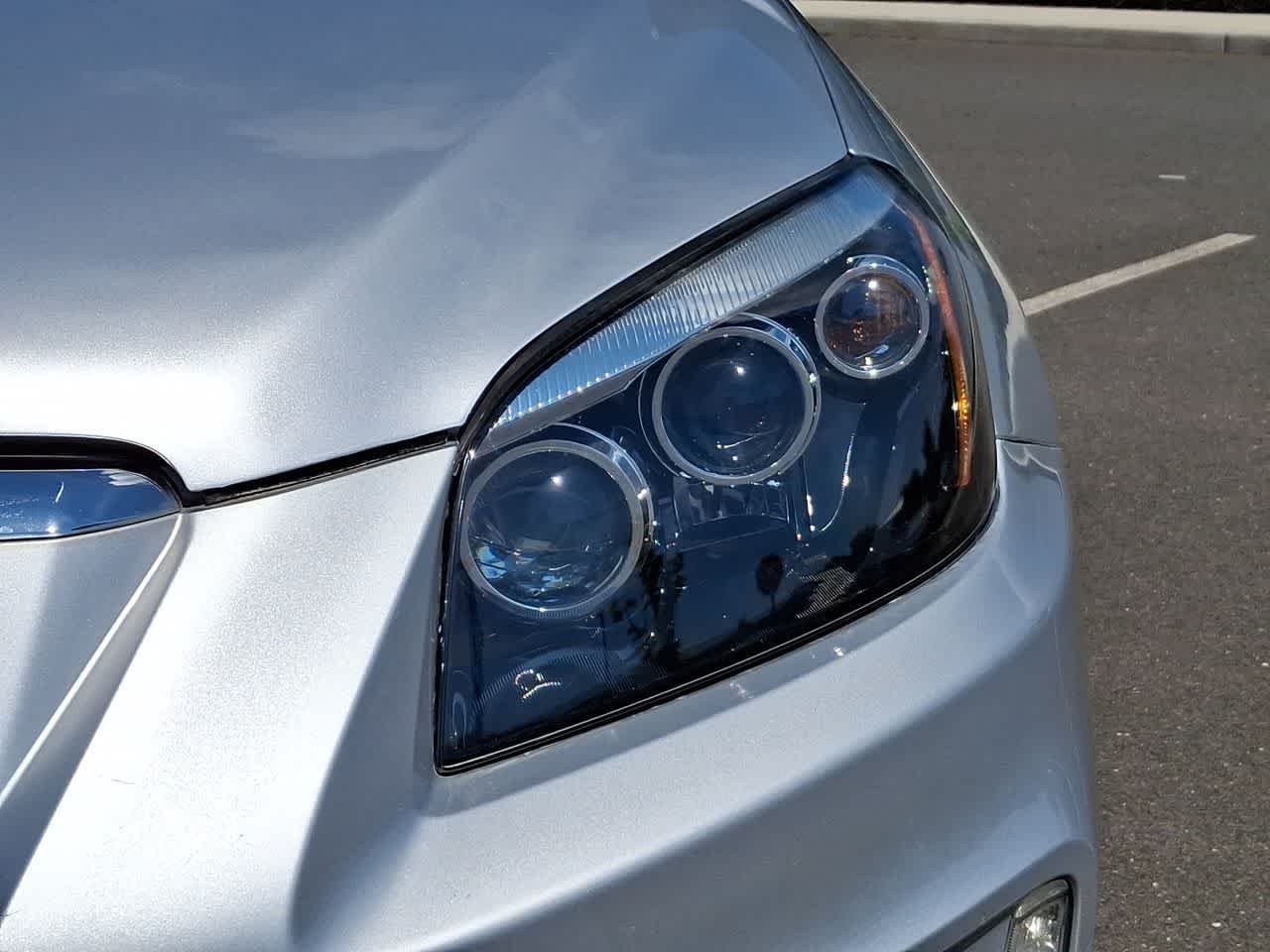 Used 2012 Classic Silver Metallic Toyota  image 30