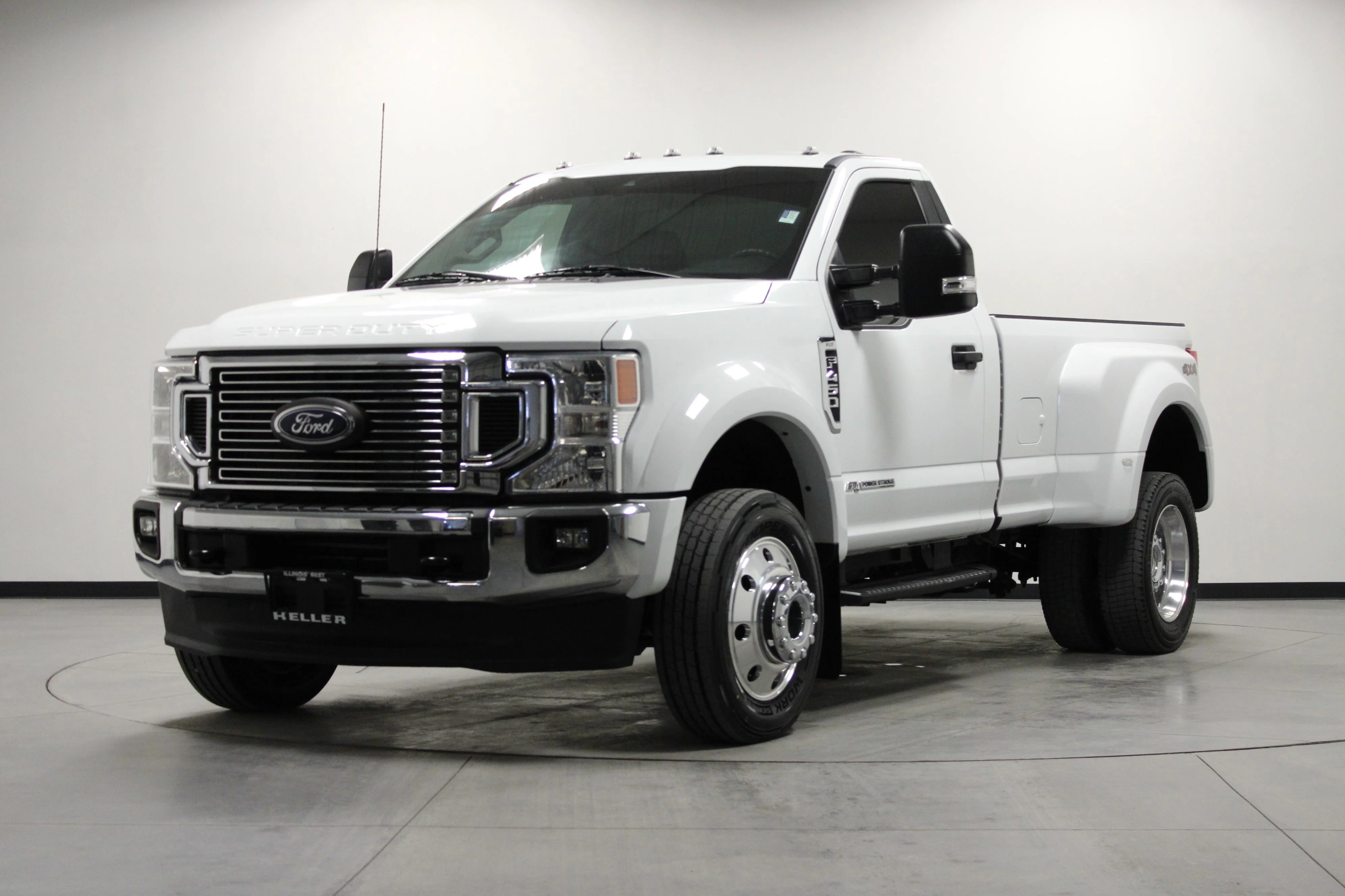 Used 2022 Oxford White Ford XLT image 8