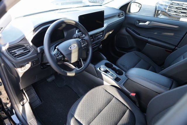 New 2026 Agate Black Metallic Ford Active® image 32