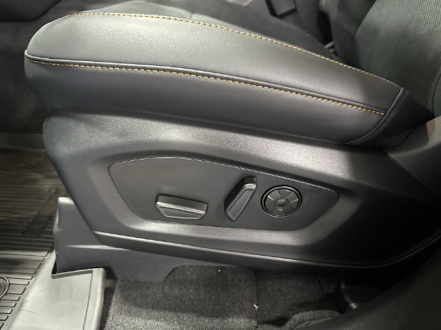New 2027 Agate Black Metallic Ford Tremor® image 18