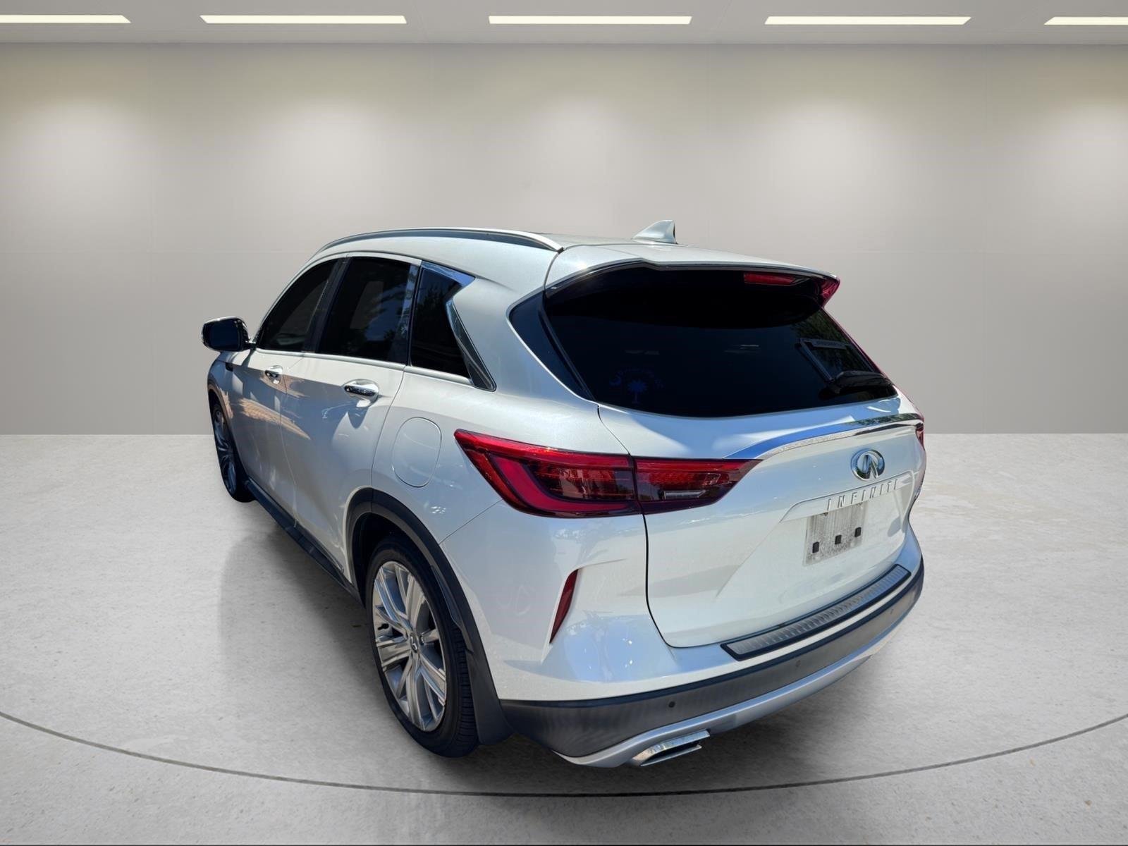 Used 2021 Majestic White INFINITI SENSORY image 4