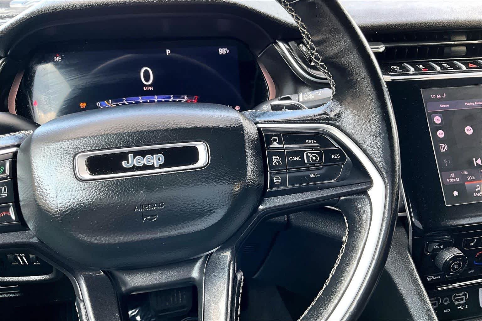 Used 2021 Diamond Black Crystal Pearlcoat Jeep Altitude image 25