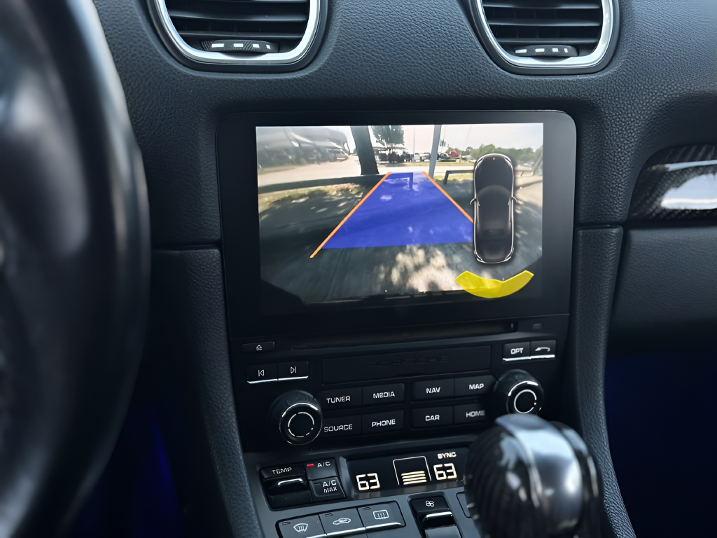 Used 2017  Porsche Base image 8
