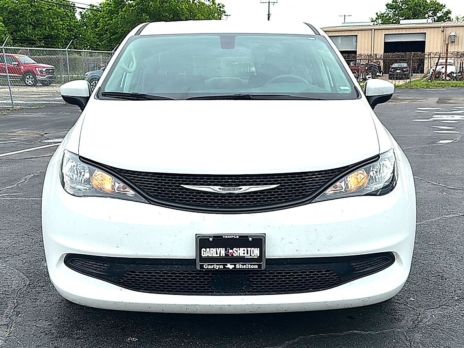 Used 2022 Bright White Clearcoat Chrysler LX image 9