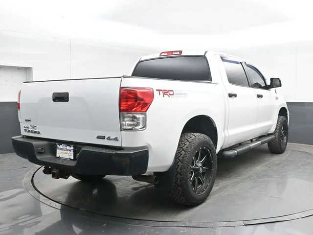 Used 2011 White Toyota Grade image 13