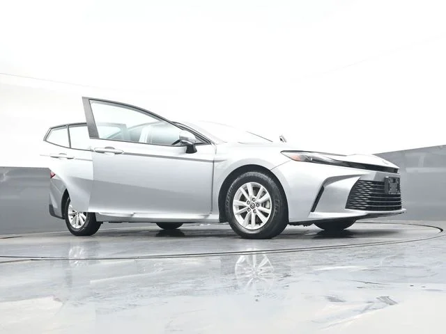 Used 2025 Silver Toyota LE image 43