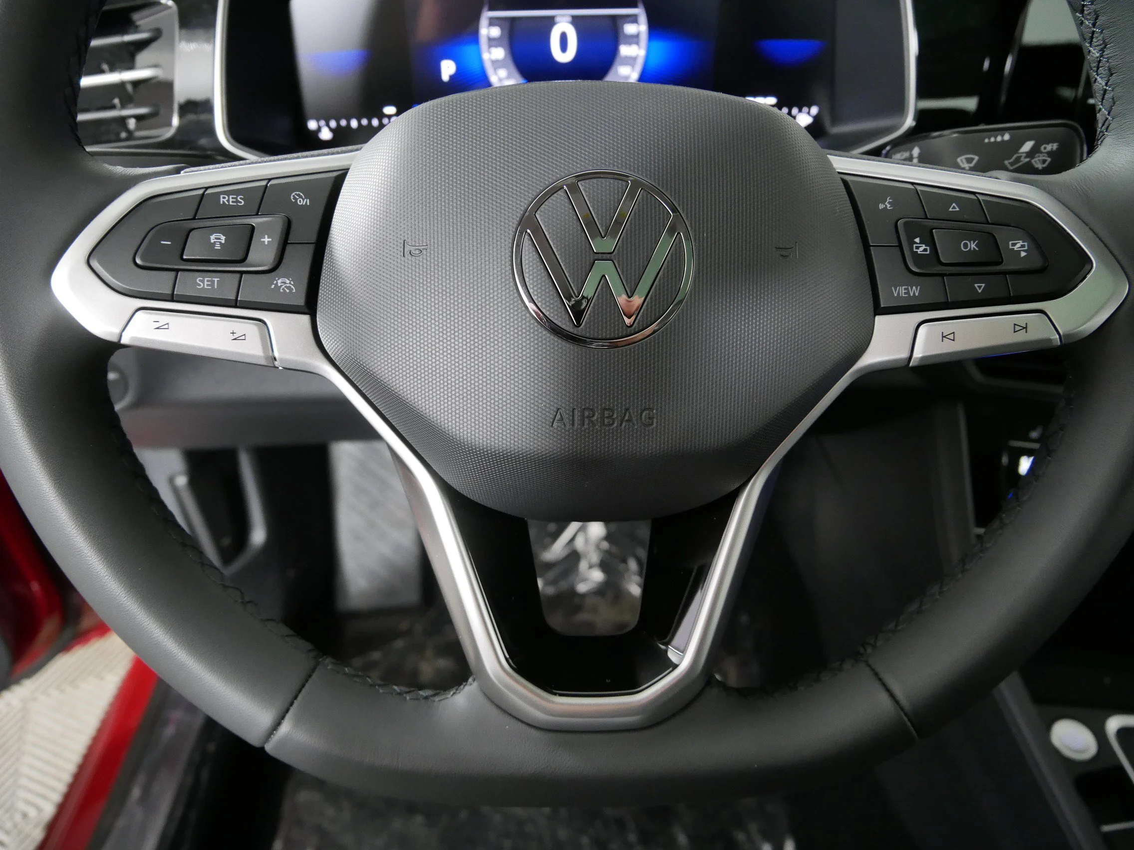 New 2026 KINGS RED MET W Volkswagen SE image 25