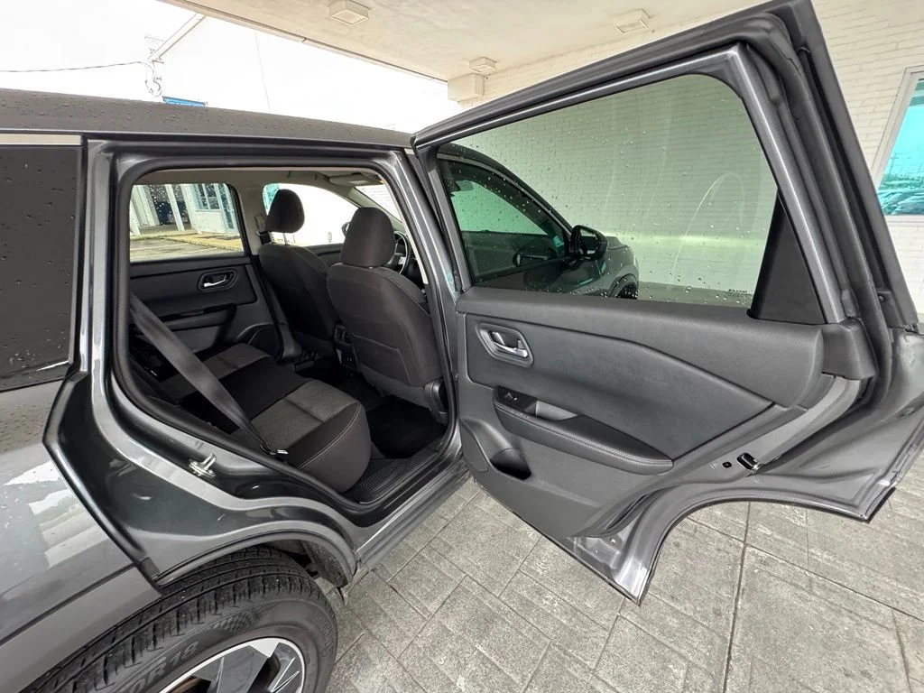 Used 2025 Gray Nissan SV image 22