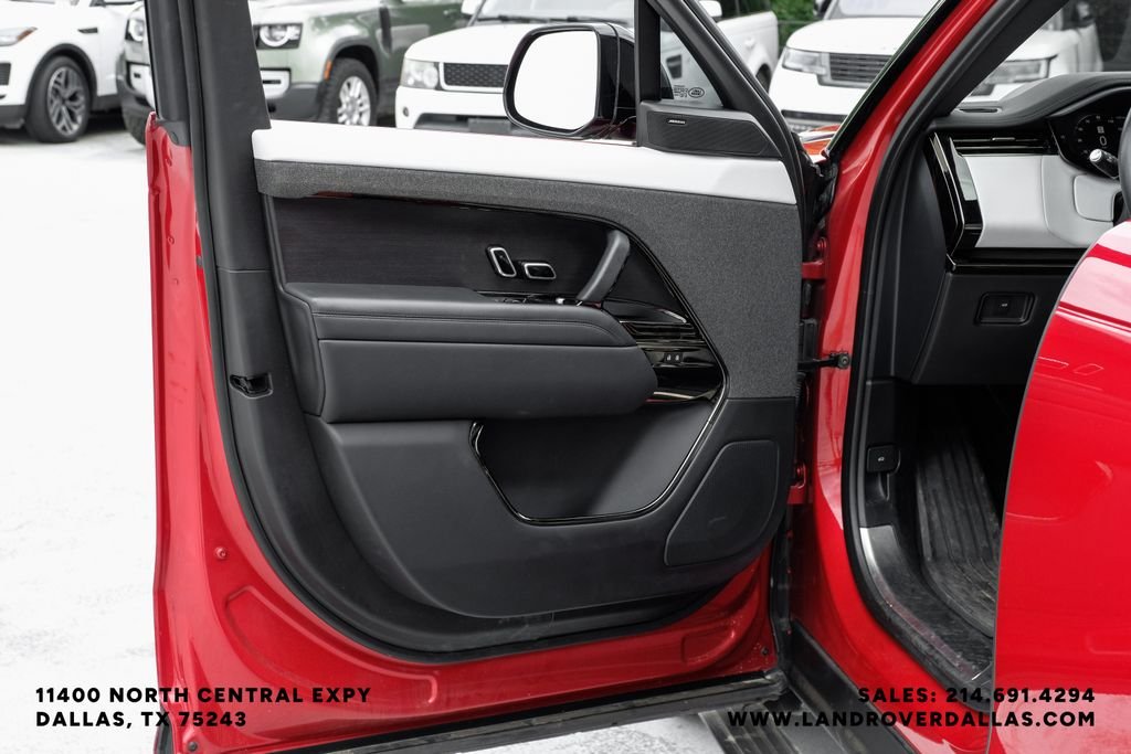 Used 2023 Firenze Red Metallic Land Rover SE Dynamic image 47