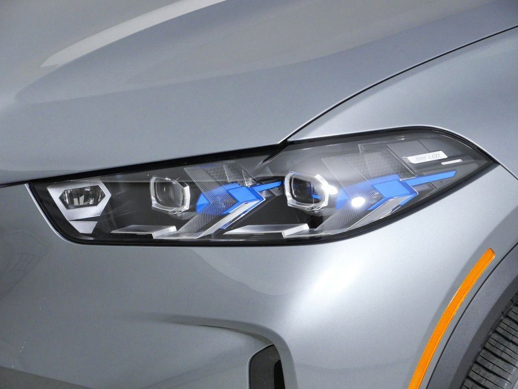 New 2026 Skyscraper Grey Metallic BMW xDrive40i image 3