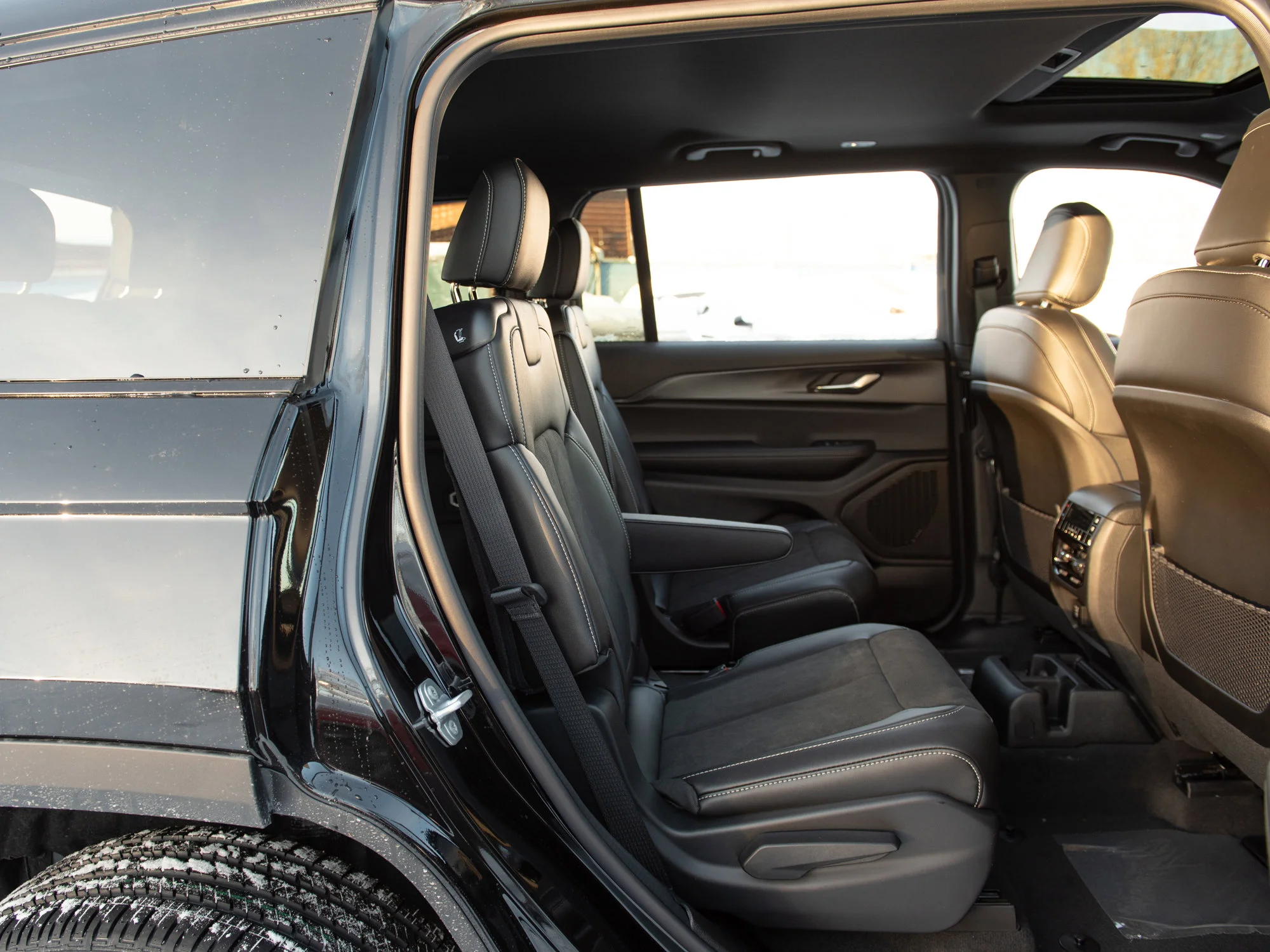 New 2025 Black Jeep Altitude* 4x4, Sunroof, Remote Start, Heated Seats image 25